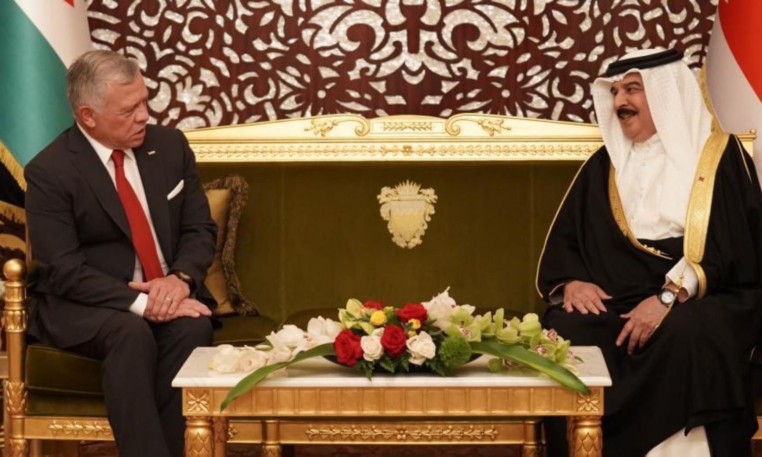 الملك عبدالله الثاني يلتقي نظيره البحريني، حمد بن عيسى آل خليفة، في المنامة، (بترا)، 2021.