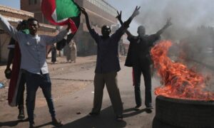 متظاهرون في السودان يطالبون بحكم مدني 6 كانون الثاني 2022 (tmz)