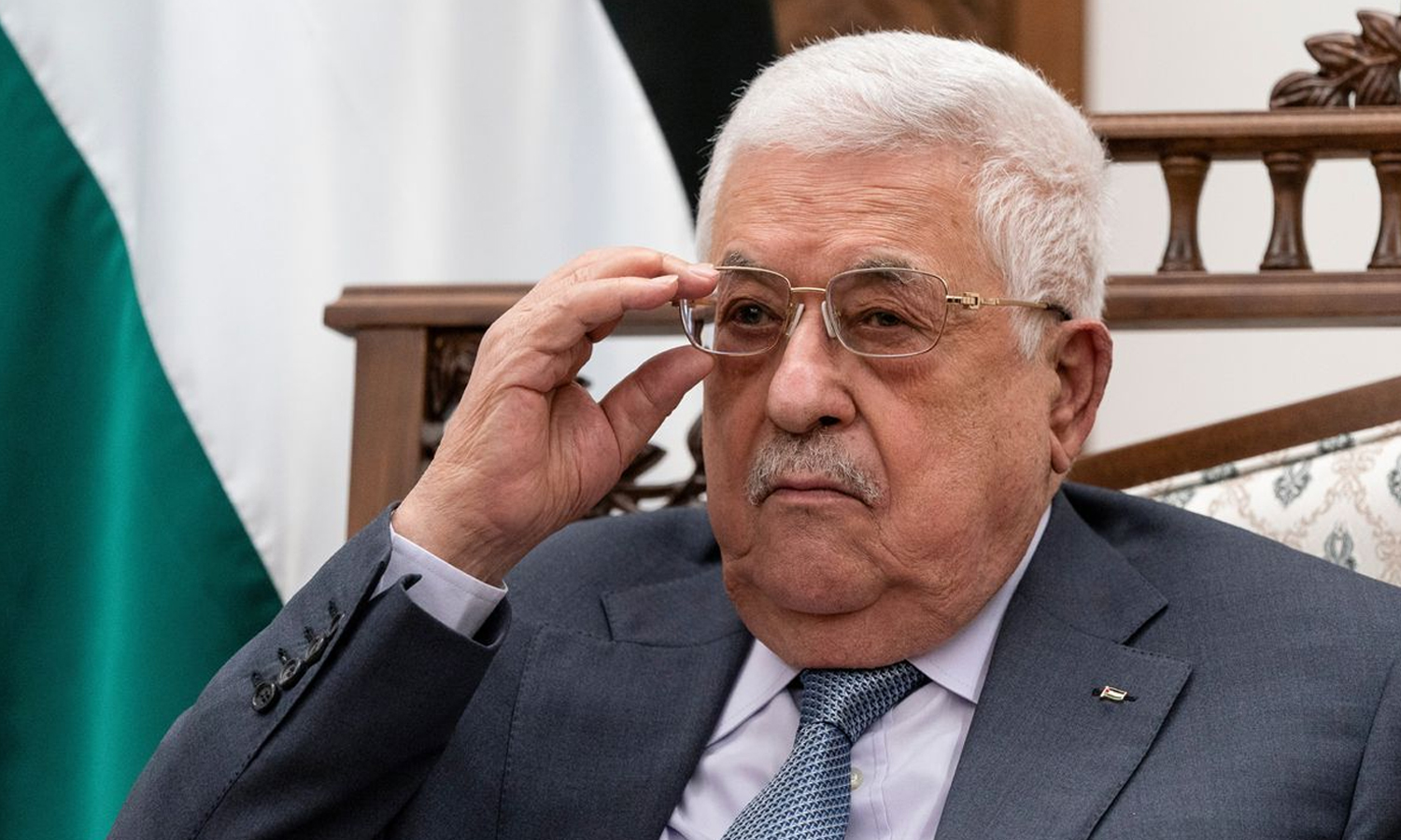 الرئيس الفلسطيني محمود عباس في مؤتمر صحفي مشترك مع وزير الخارجية الأمريكي أنتوني بلينكين، في مدينة رام الله بالضفة الغربية، 25 من أيار 2021 (رويترز)