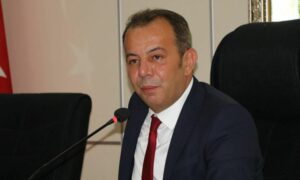 رئيس بلدية بولو التركية، تانجو أوزجان (trthaber) 