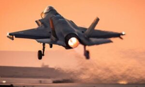 طائرة مقاتلة من طراز F-35 تقلع خلال تمرين مفاجئ أطلق عليه اسم Galilee Rose في شباط 2021 (Israel Defense Forces)