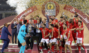 تتويج فريق الأهلي المصري بطل إفريقيا  - 21 تشرين الثاني 2021 (AFP)