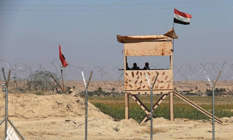 عناصر من الجيش العراقي على الحدود السورية- العراقية (وكالة الأنباء العراقية)