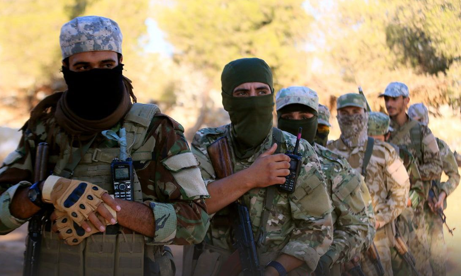 مقاتلون من "القوات الخاصة" في "هيئة تحرير الشام" أثناء التدريبات- 6 أيلول 2021 (أمجاد)