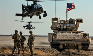 جنود وآليات عسكرية أمريكية في شمال شرقي سوريا (التحالف الدولي/ تويتر)