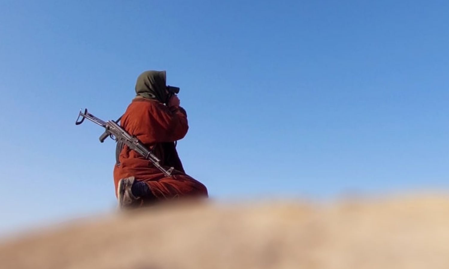 مقاتل في تنظيم "الدولة الإسلامية" في العراق - نيسان 2022 (وكالة ناشر/ تلجرام)