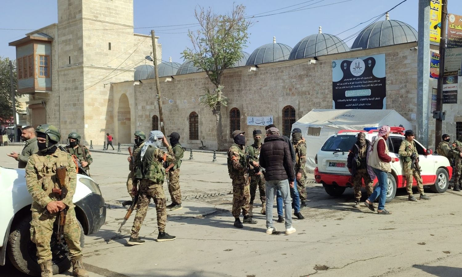 عناصر في "الشرطة العسكرية" في أحد شوارع مدينة الباب بريف حلب الشرقي – 21 من تشرين الأول 2021 (الشرطة العسكرية)