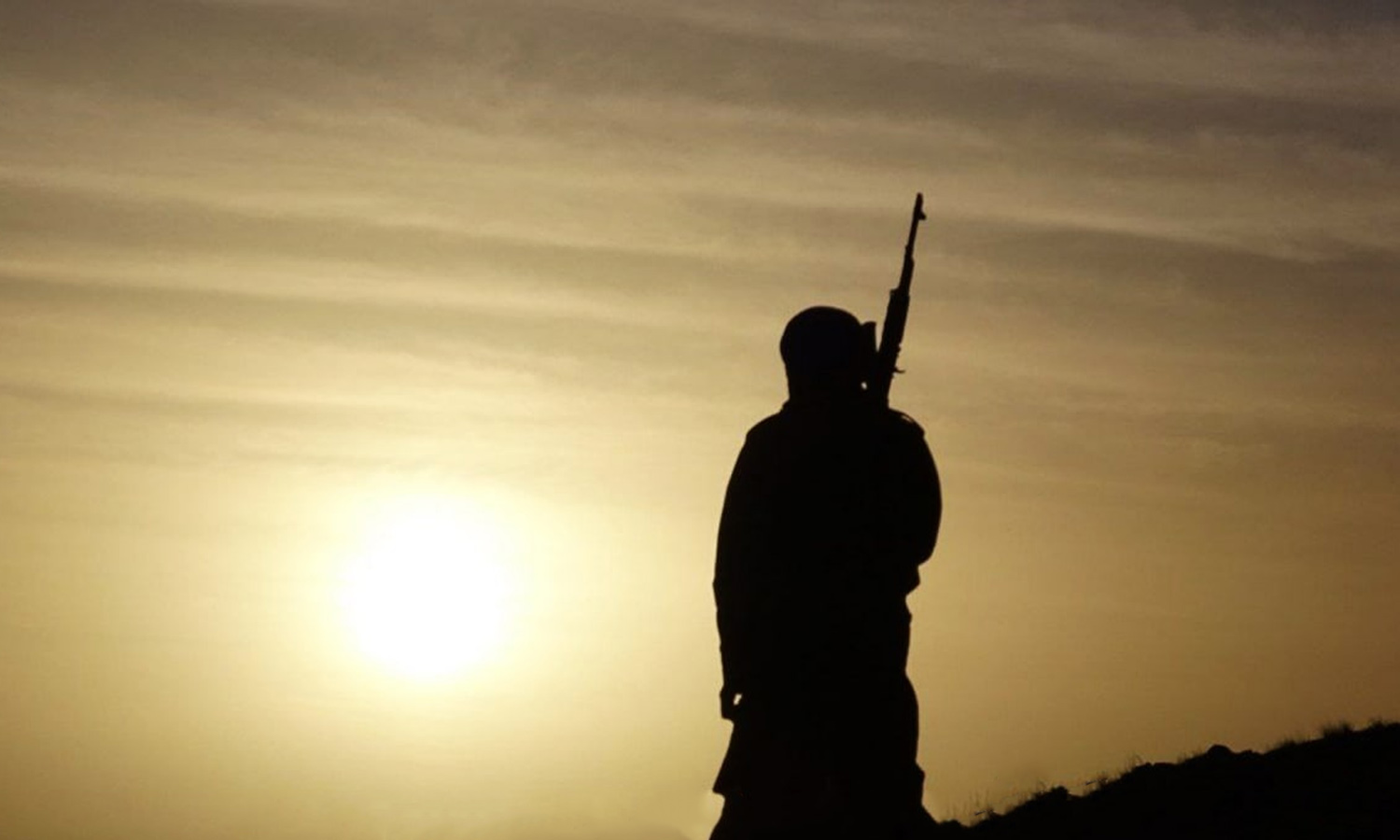 مقاتل بتنظيم "الدولة الإسلامية" في سوريا- نيسان 2022 (معرف التنظيم على تيلجرام)
