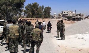 جانب من عمليات التفتيش التي أجرتها قوات النظام في ريف محافظة درعا عقب عمليات 