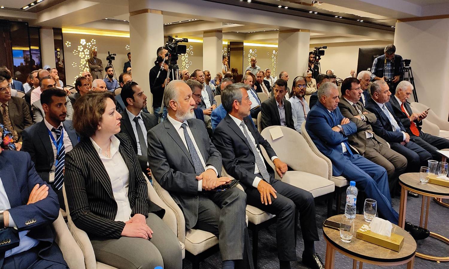 وزير الطاقة اللبناني، وليد فياض، في مؤتمر "الاستثمار في الكهرباء والطاقات المتجددة) بدمشق في 15 من أيار 2022 (سانا)