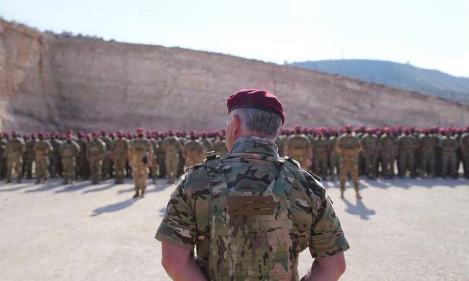 الملك الأردني عبد الله الثاني في تدريبات عسكرية على الحدود السورية - آذار 2022 (وكالة الأنباء الأردنية)