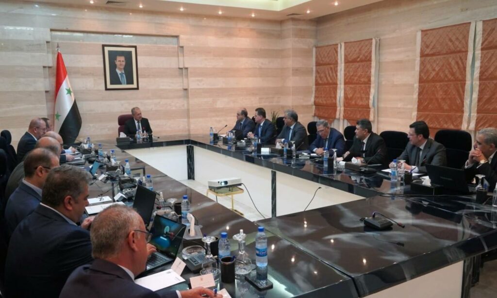 اجتماع "المجلس الأعلى للاستثمار" مع حكومة النظام السوري في 28 من تموز 2022 (رئاسة مجلس الوزراء)