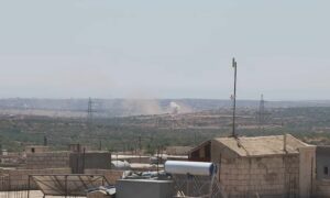 آثار قصف مدفعي من قبل قوات النظام على أطراف قرى جبل الزاوية جنوبي إدلب- 20 تموز 2022 (الدفاع المدني/ فيس بوك)