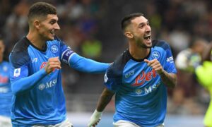 فرحة لاعبو نابولي الإيطالي بعد تسجيلهم ثنائية في شباك الميلان- 18 أيلول 2022 (موقع نادي نابولي)