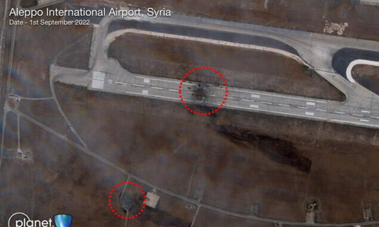 الأضرار التي خلفتها غارة إسرائيلية في 31 من آب 2022 استهدفت مطار "حلب الدولي"- 1 من أيلول 2022 (Planet Labs PBC)