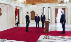 بشار الجعفري يؤدي القسم كسفير لدى روسيا، أمام رئيس النظام السوري بشار الأسد - 5 من تشرين الأول 2022 (سانا)