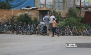 محل لبيع الدراجات الهوائية في مدينة إدلب في 15 من تشرين الأول 2022 (عنب بلدي/ أنس الخولي)
