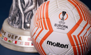 كأس الدوري الأوروبي وكرة المباراة (UEFA)