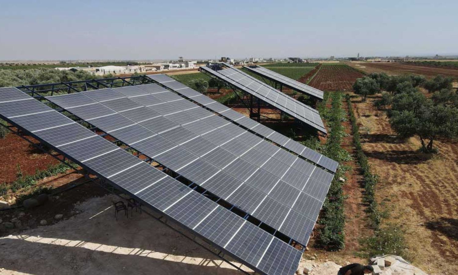 ألواح الطاقة الشمسية في سوريا (سانا)