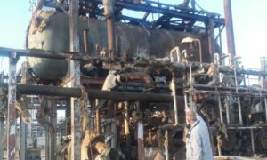 من آثار الأضرار التي لحقت بمعمل السويدية لإنتاج الغاز بريف ديرك شمال شرقي سوريا - 25 من تشرين الثاني 2022 (ANHA)