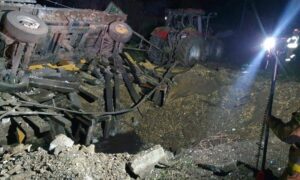 الأضرار الناجمة عن سقو صاروخ روسي الصنع شرقي بولندا قرب الحدود الأوكرانية- 15 من تشرين الثاني (رويترز)