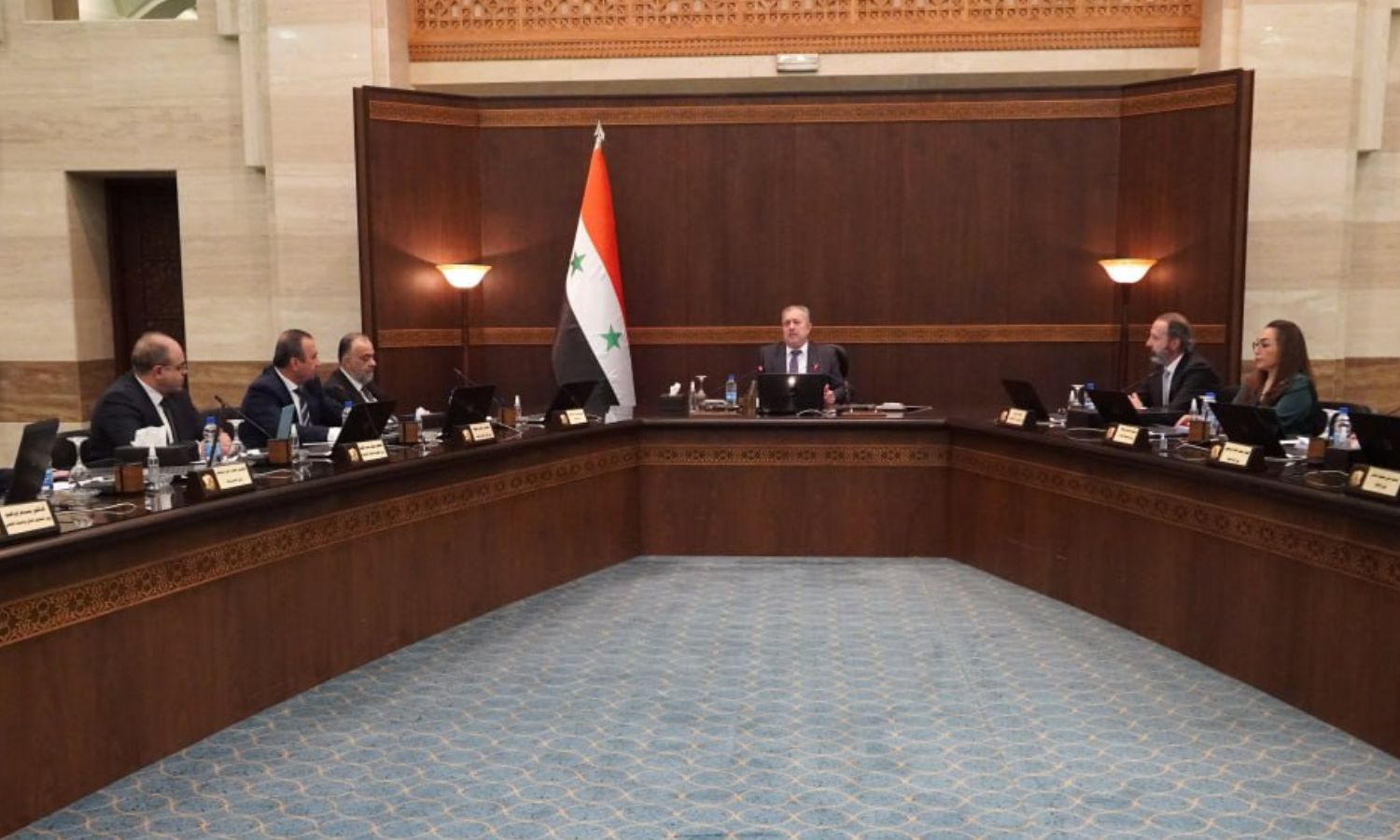 حسين عرنوس يترأس اجتماع حكومة النظام السوري- 28 شباط 2023 (رئاسة مجلس الوزراء/ فيس بوك)