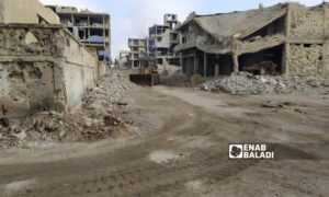 مبانٍ متضررة في حي طريق السد بدرعا البلد- 25 من كانون الثاني 2023 (عنب بلدي/ حليم محمد)