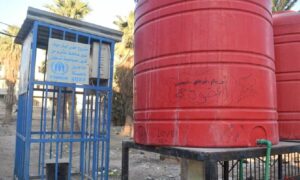 خزان مياه للاستعمال المنزلي غير صالحة للشرب وسط مدينة الحسكة شمال شرقي سوريا- كانون الثاني 2023 (الصفحة الرئيسة للصحافة والإعلام الإلكتروني- فرع الحسكة/ فيس بوك)