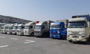 قافلة مساعدات أممية تدخل إلى الشمال السوري من معبر 