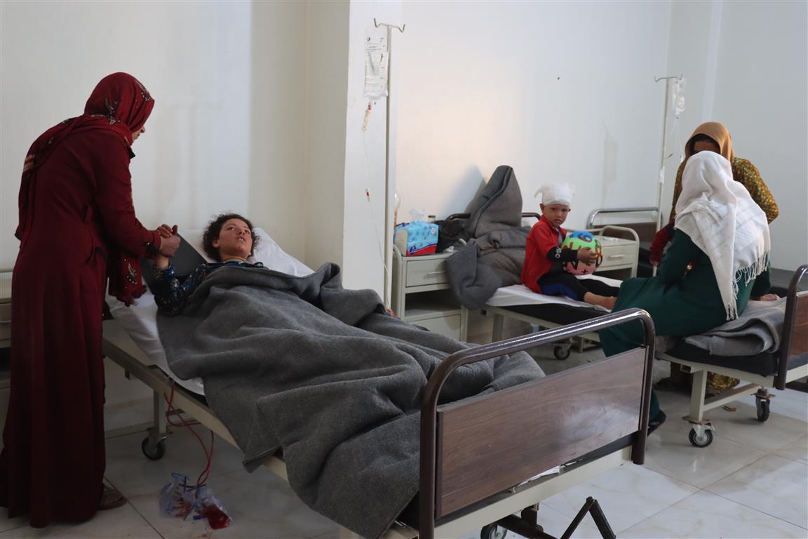 أطفال مصابون في مشفى الشهيدة ليكرين في مناطق الإدارة الذاتية 24 من نيسان 2023 (وكالة هاوار)