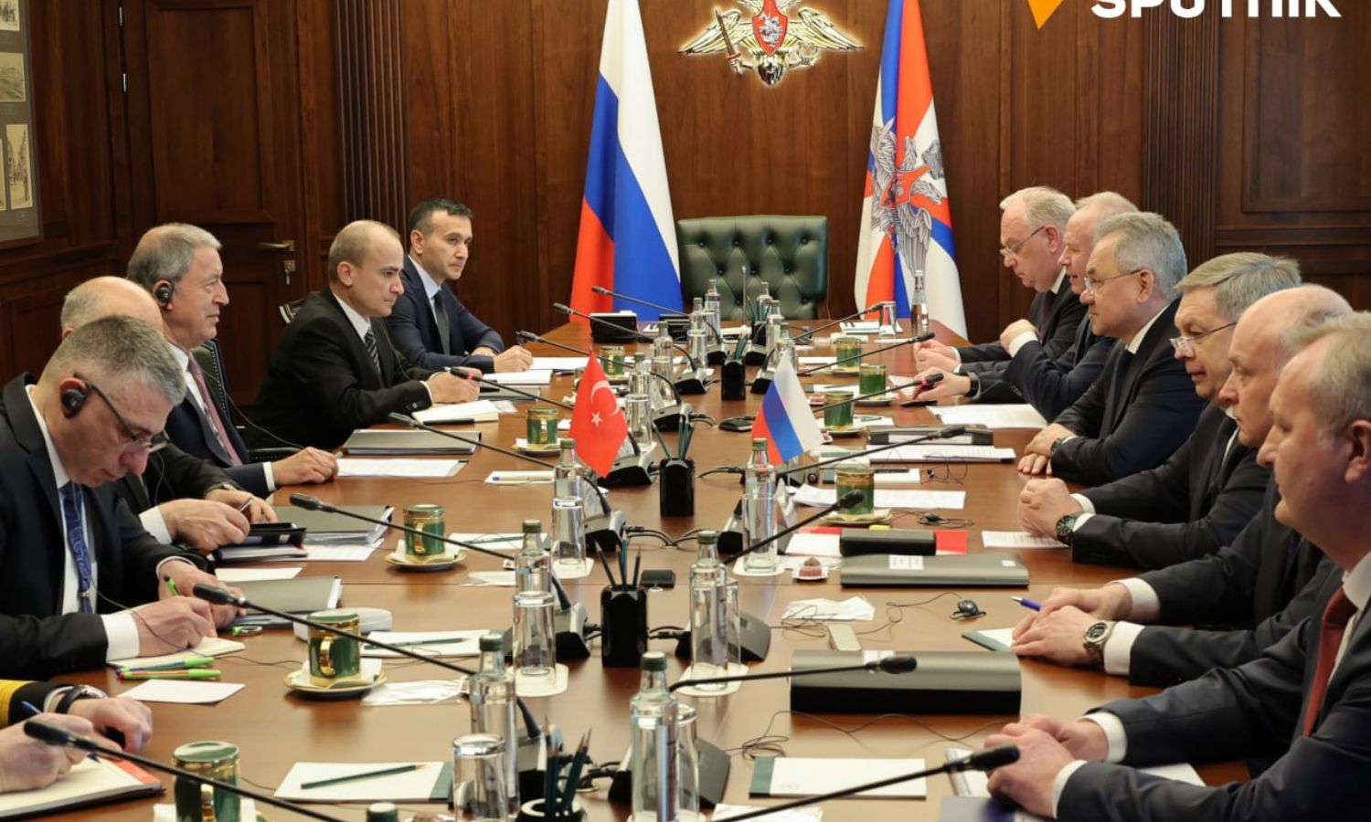 لقاءات ثنائية على هامش اجتماع وزراء الدفاع وقادة الاستخبارات لكل من النظام السوري وتركيا وروسيا وإيران في موسكو- 25 من نيسان (سبوتنيك)