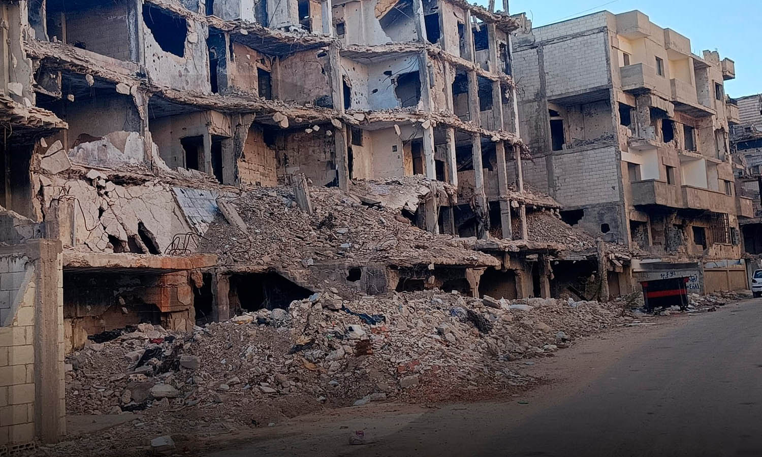 آثار الدمار الذي خلفه قصف النظام على حي القصور بمدينة حمص- كانون الأول 2022 (داماس بوست/ فيس بوك)