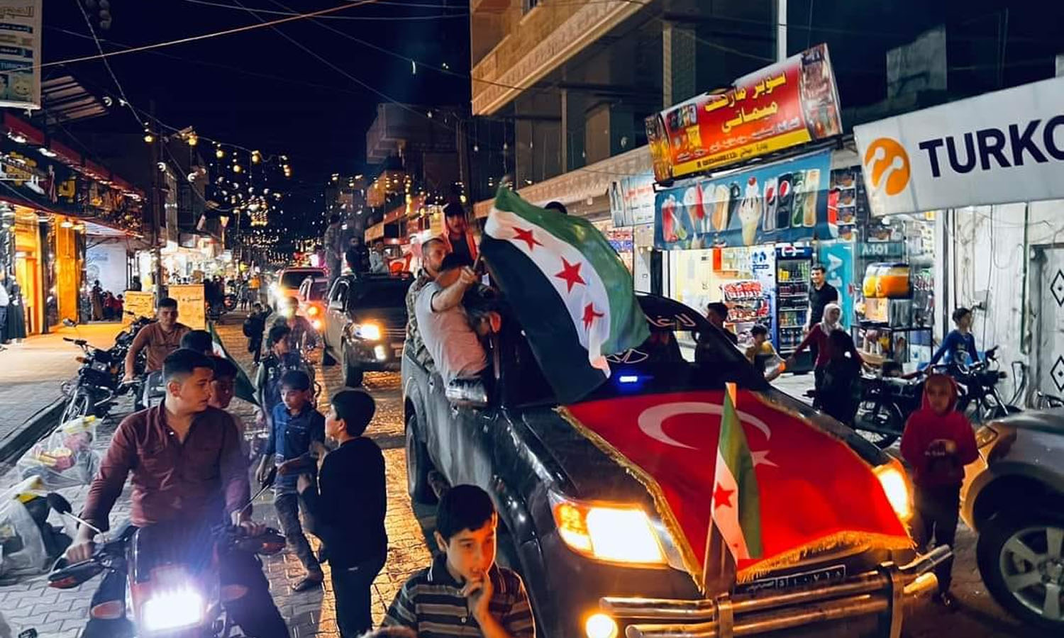 احتفالات بمدينة مارع شمالي حلب بفوز الرئيس التركي رجب طيب أردوغان بالانتخابات- 28 أيار 2023 (فيس بوك/ Riad Alkhatib)