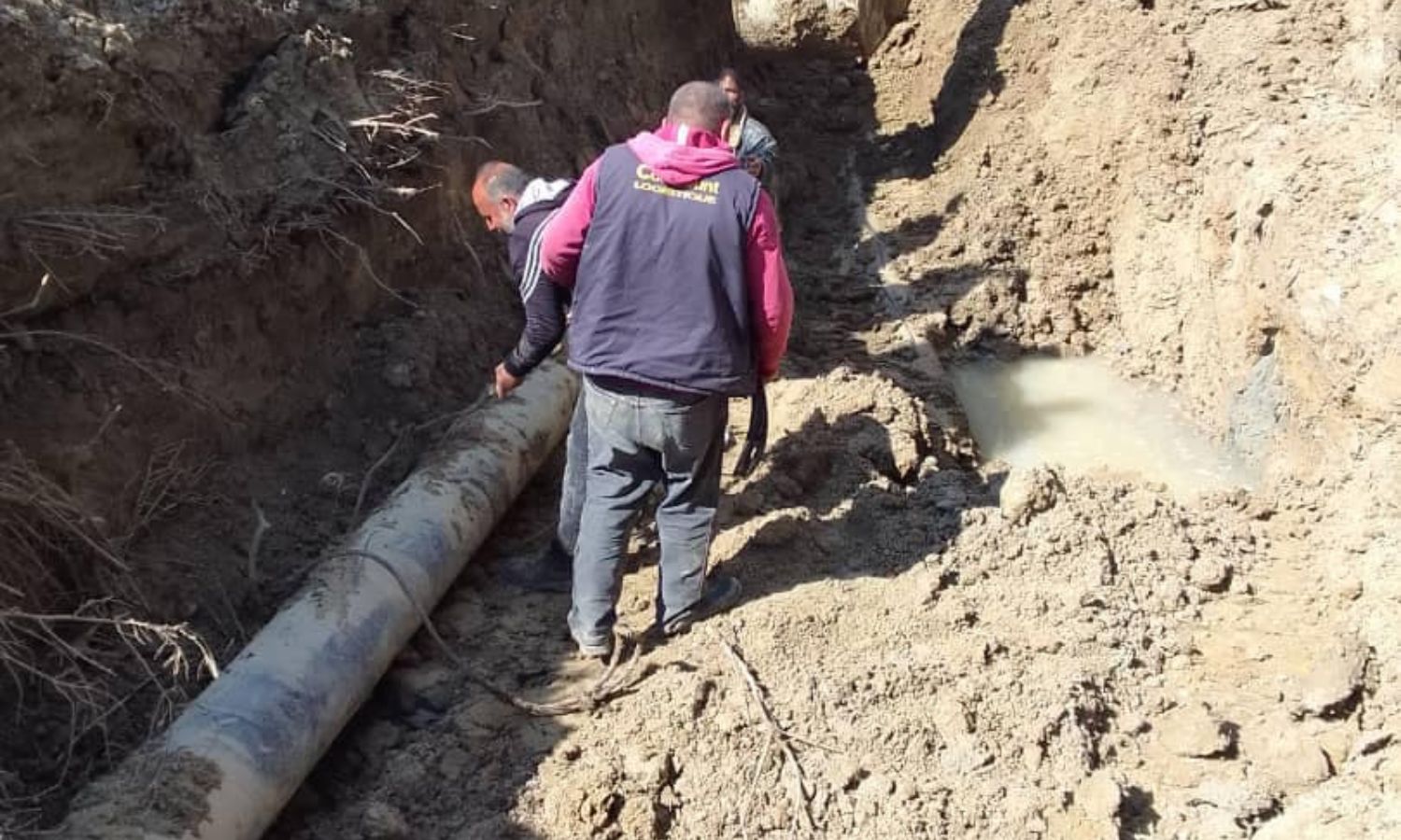 أعمال صيانة في خط الشير في اللاذقية أيار 2023 (المؤسسة العامة للمياه في اللاذقية)