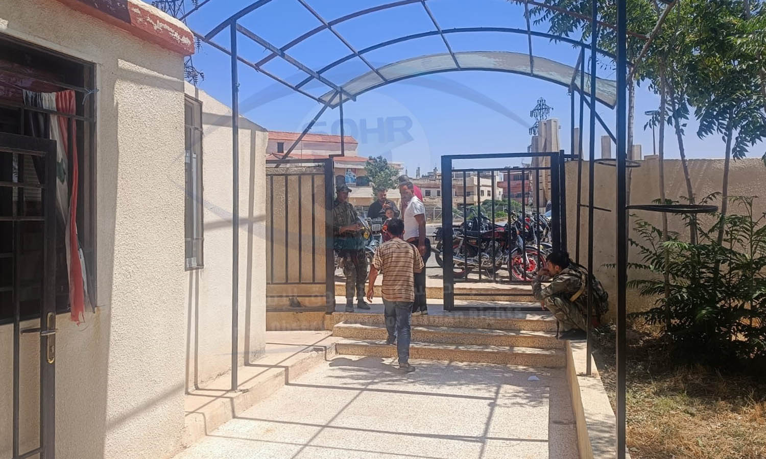 افتتح النظام السوري مركز للتسوية في مبنى مجلس مدينة تلبيسة المحلي شمالي حمص- 20 حزيران 2023 (المرصد السوري لحقوق الإنسان)