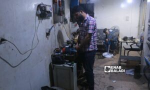 تكاليف صيانة الأدوات الكهربائية مكلفة في مدينة إدلب- 15 من حزيران 2023 (عنب بلدي/ أنس الخولي)
