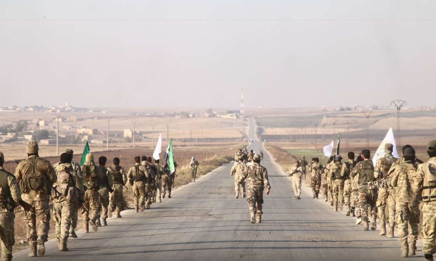 مقاتلون في "الجيش الوطني السوري" خلال تدريبات عسكرية في رأس العين- 22 من تشرين الثاني 2021 (عزم/تلجرام)