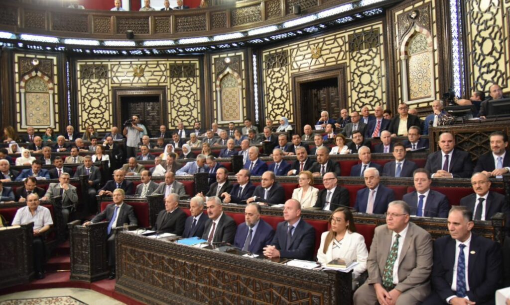 وزراء حكومة النظام في جلسة استثنائية لـ"مجلس الشعب"- 24 من تموز 2023 (حكومة النظام)