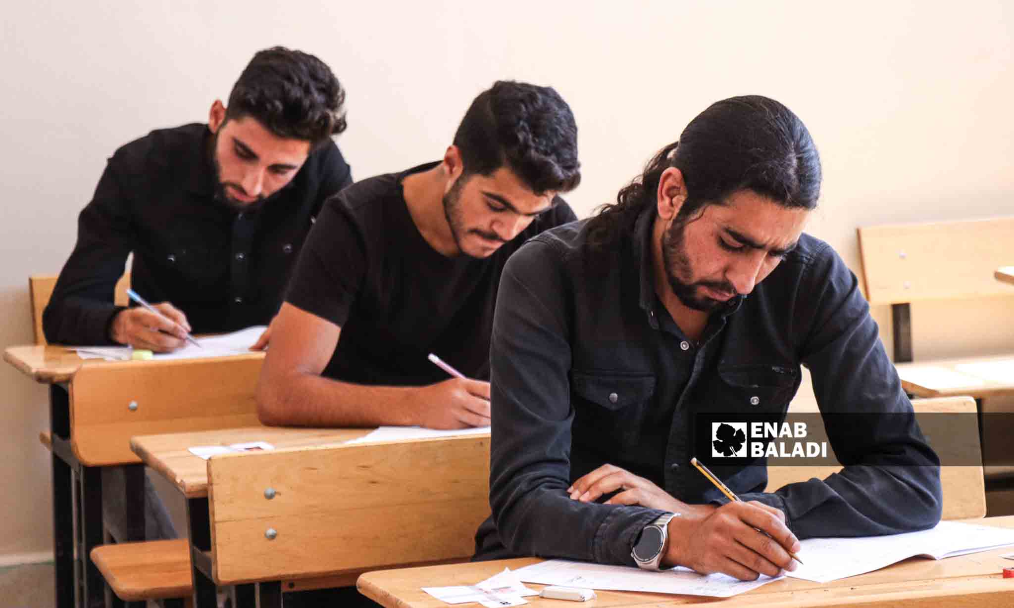 خلال امتحانات شهادات الثانوية لعام 2023 في مدينة رأس العين - 5 من تموز 2023 (عنب بلدي/ حسين شعبو)