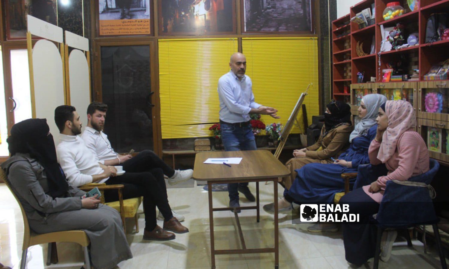 تدريبات في نادي "المناظرات" بمدينة اعزاز بريف حلب الشمالي- تموز 2023 (عنب بلدي)