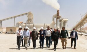 منح النظام السوري بمنح عقود لحلفائه في قطاعات الفوسفات والنفط والموانئ أيار 2023 (وزارة النفط والثورة المعدنية)