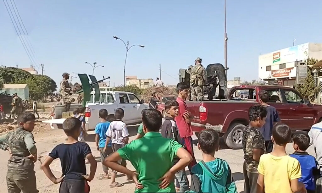 تكرر حصار قوات النظام لمدينة طفس، للمطالبة بترحيل مطلوبين لها نحو الشمال السوري- 27 من أيلول 2021 (تجمع أحرار حوران)