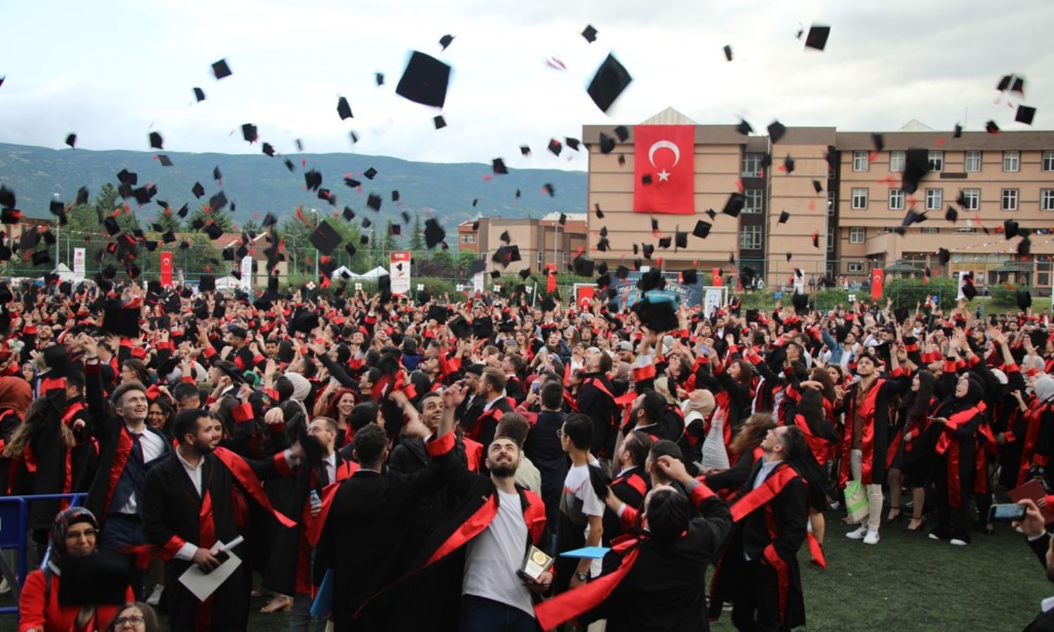 حفل تخرج الطلاب في جامعة "توكات غازي عثمان باشا"- 13 من حزيران 2023 (موقع الجامعة)