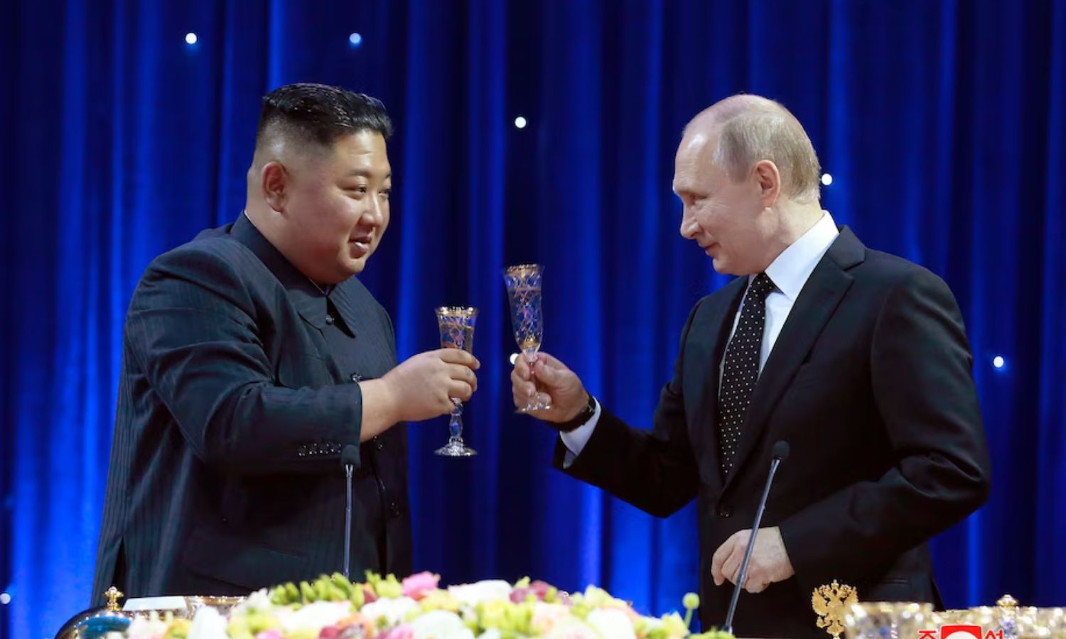 صورة تجمع رئيسي كوريا الشمالية وروسيا في 2019 (واشنطن بوست)