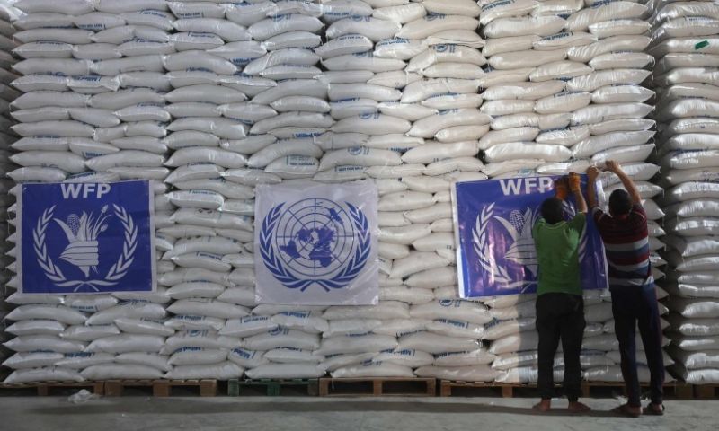 مستودع لتخزين المساعدات الأممية في الشمال السوري- (AFP)