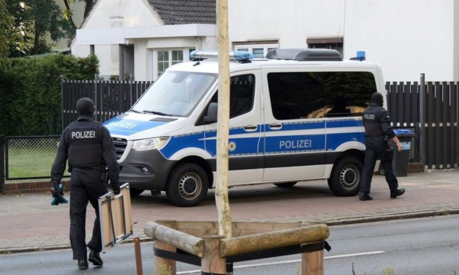 الشرطة الألمانية نفذت حملة ألمانية استهدفت مهربي اللاجئين في 26 من أيلول 2023 (وكالة الأنباء الألمانية)
