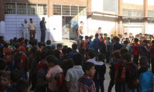 طلاب في إحدى مدارس إدلب- 17 من أيلول 2022 (وزارة التربية في حكومة الإنقاذ)
