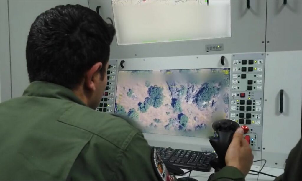 من إحدى القواعد العسكرية التركية خلال تنفيذ عمليات استهداف بطائرات مسيّرة شمالي العراق- 16 من أيلول 2023 (وزارة الدفاع التركية)