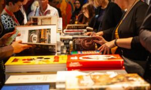 زوار معرض قرانكفورت الدولي للكتاب في 2022 (صفحة المعرض- فيس بوك)