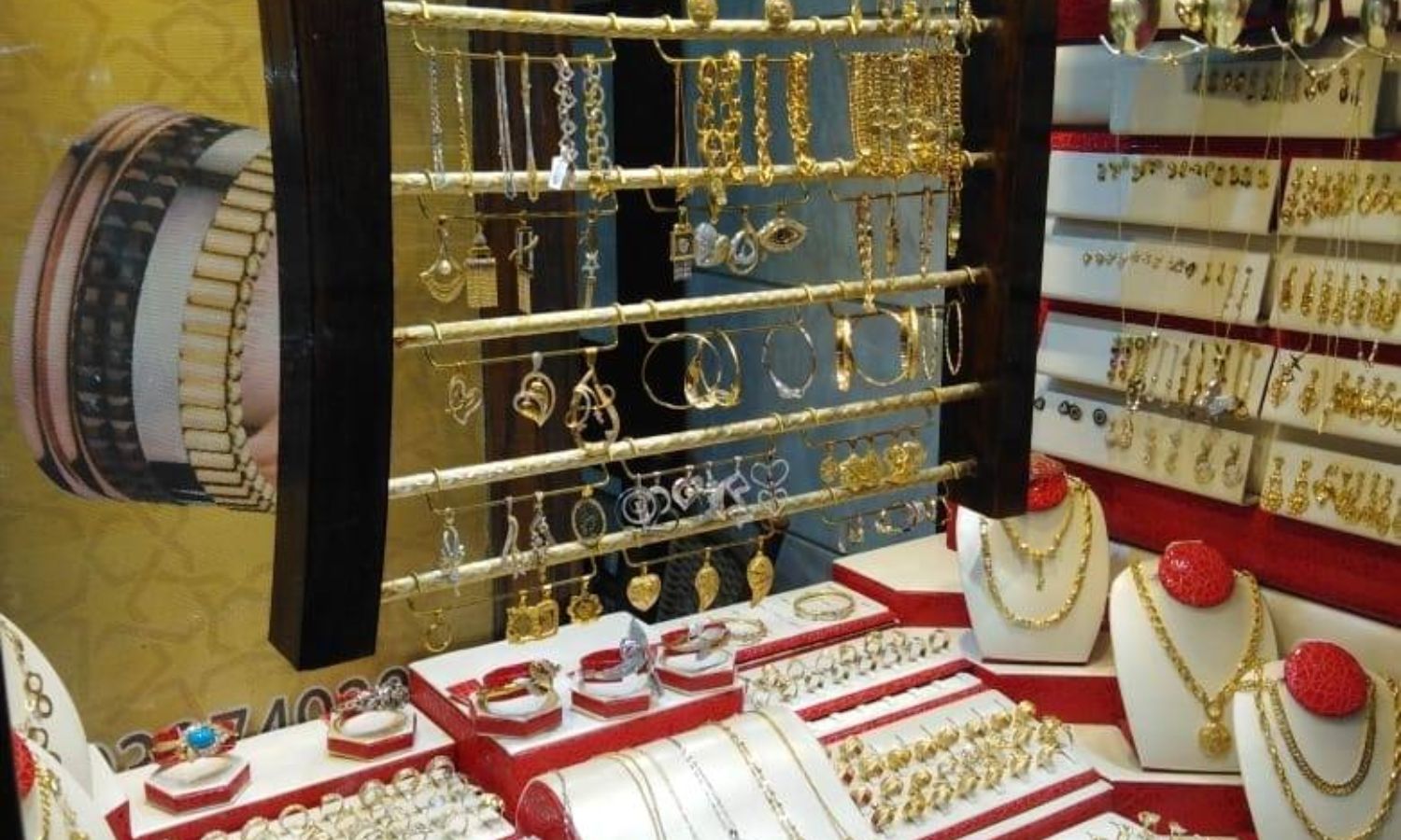واجهة محل لبيع الذهب والمجوهرات في سوريا- 2019 (مجوهرات دمشق/ فيس بوك)
